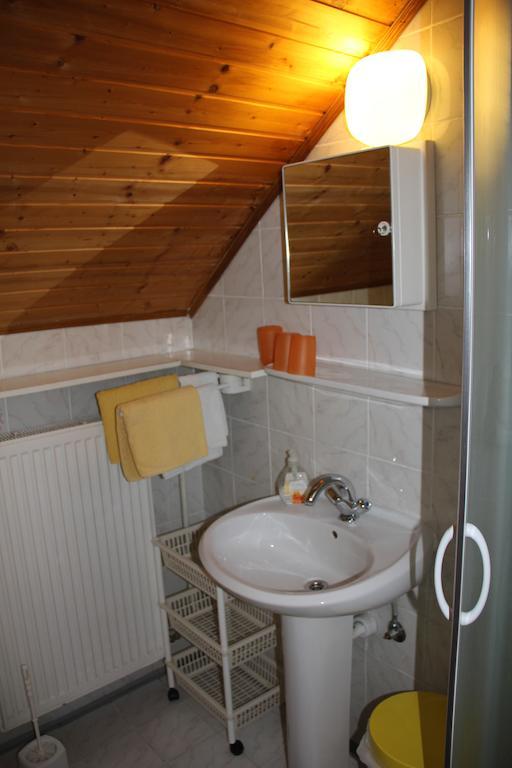 Mekina Guesthouse Maribor Room photo
